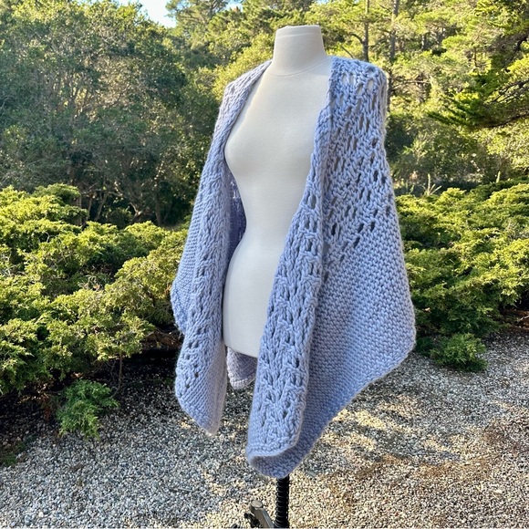 Handmade Knit Shawl - Picture 7 of 9